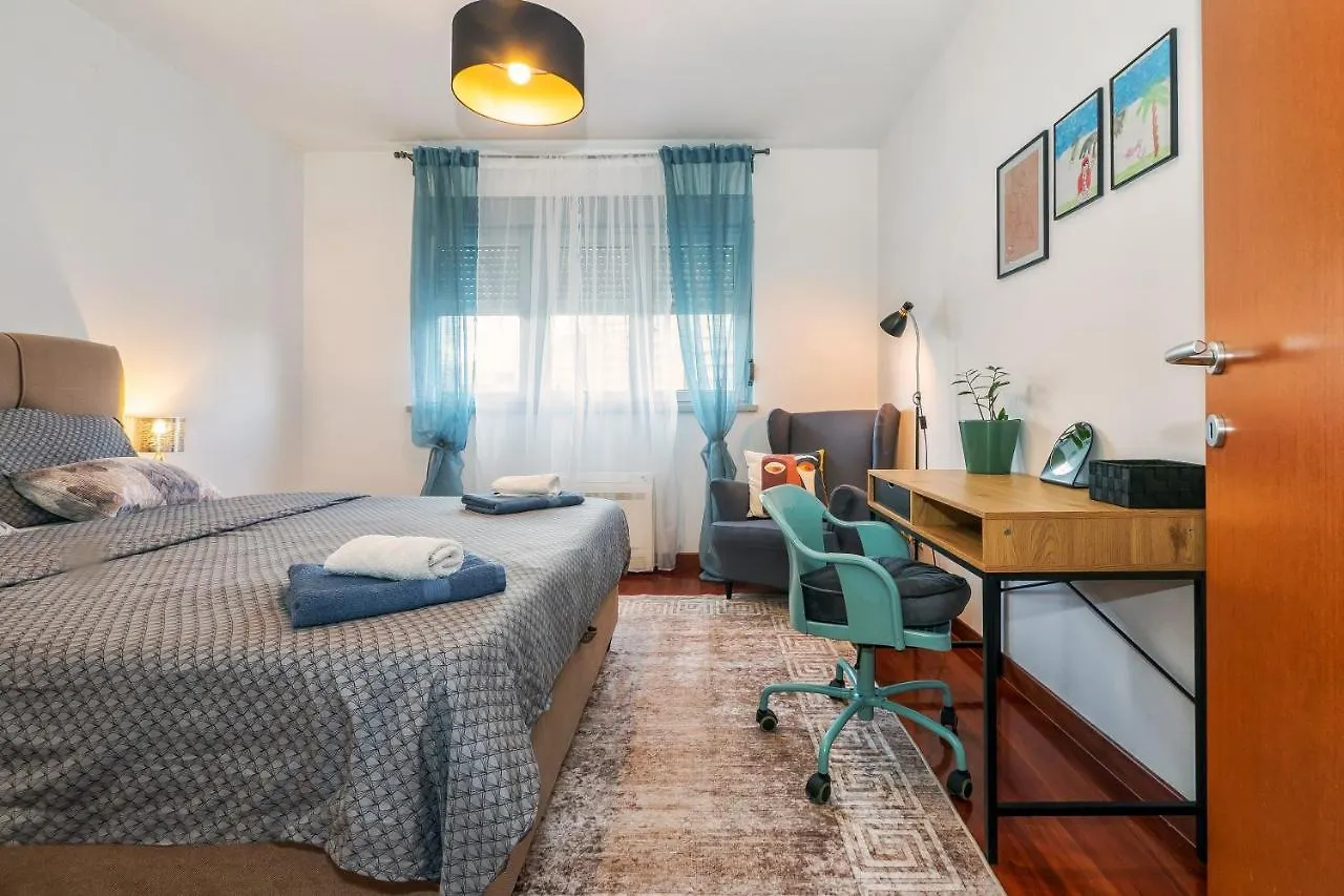 Airy 2-Br Apt W/ Open Layout & Modern Design Apartment Split Croatia