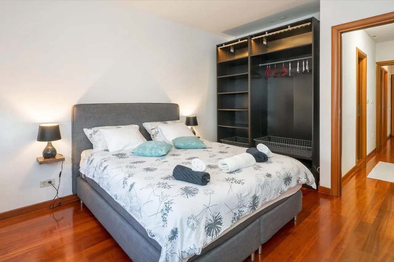شقة Airy 2-Br Apt W/ Open Layout & Modern Design سبليت كرواتيا